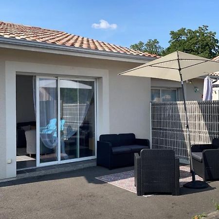 Maison Flore Arena, Gendarmerie, Rocade Bouliac Exteriör bild